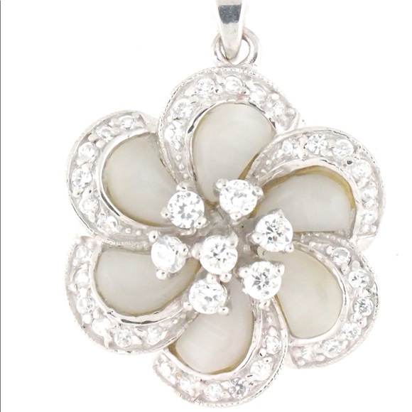 Jewelry - New Sterling Silver Flower Pendant With CZ & MOP